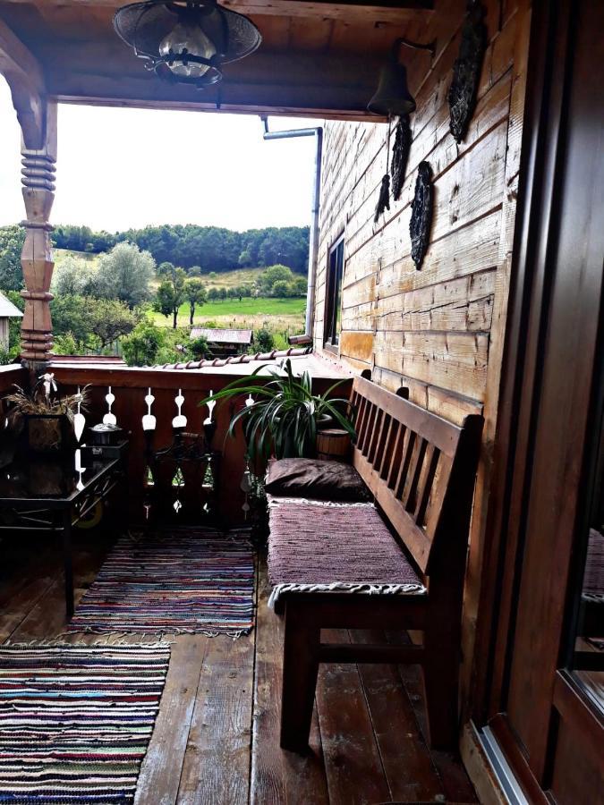 La Curtea Veche Apartment Lapus ภายนอก รูปภาพ