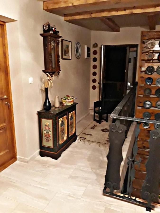La Curtea Veche Apartment Lapus ภายนอก รูปภาพ