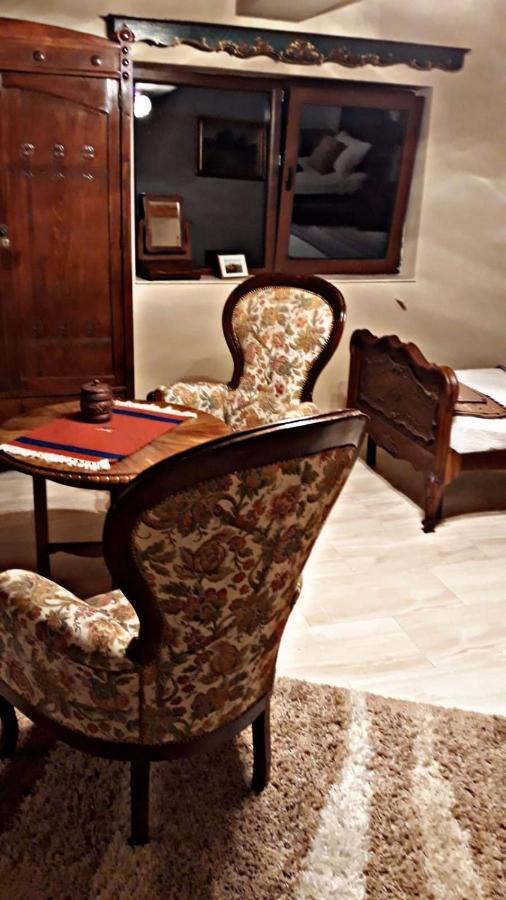 La Curtea Veche Apartment Lapus ภายนอก รูปภาพ