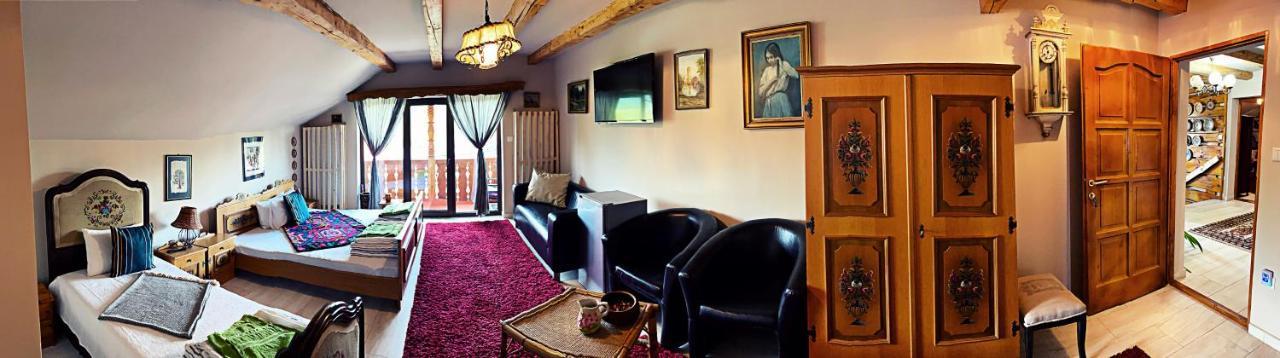 La Curtea Veche Apartment Lapus ภายนอก รูปภาพ